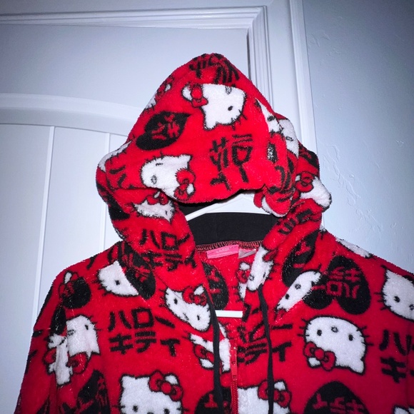 Hello Kitty Red Tokyo Pop Onesie RARE PRINT - Size Large - Picture 4 of 7